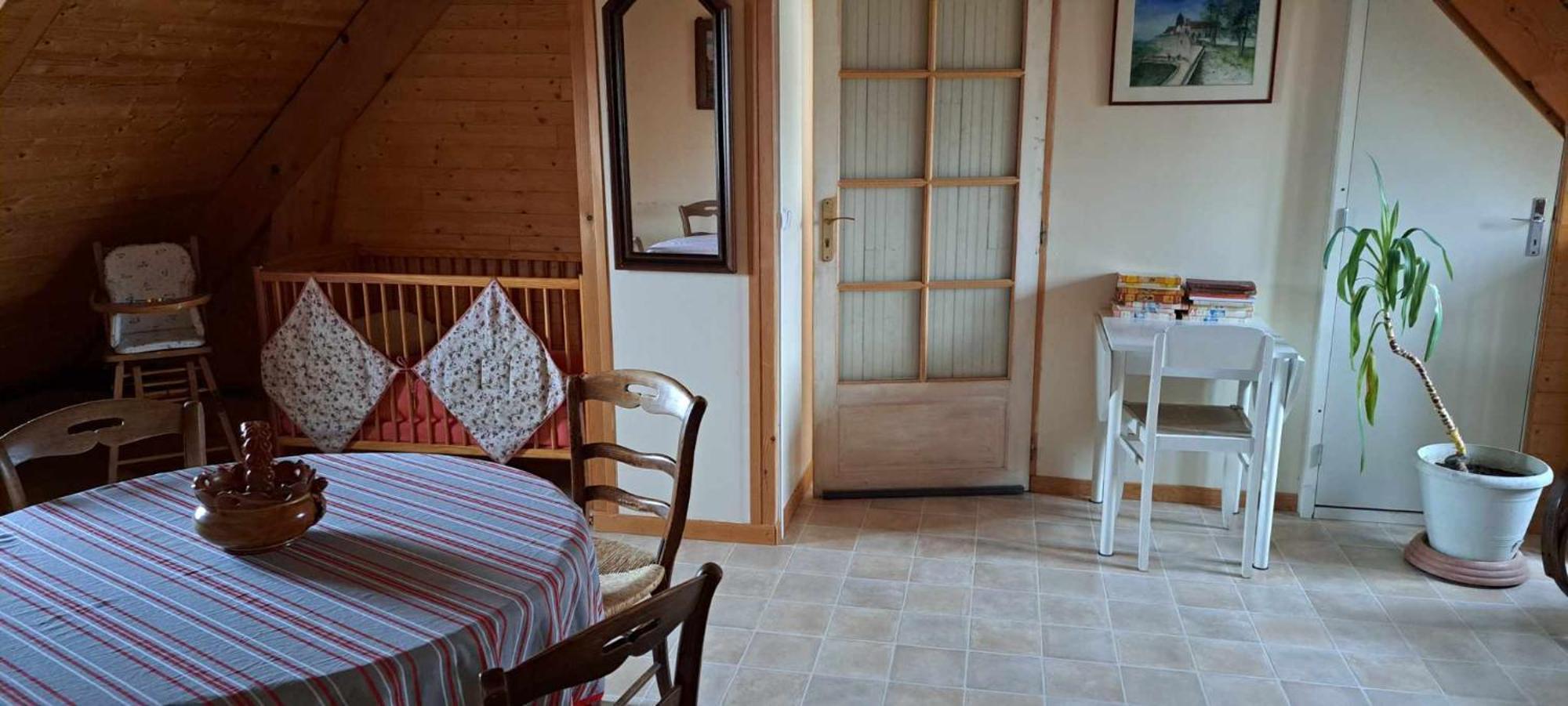 Location A Coucy Le Chateau 外观 照片